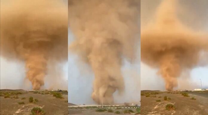 Testigos lograron captar el momento exacto de la formación de un enorme tornado en Emiratos Árabes Unidos.