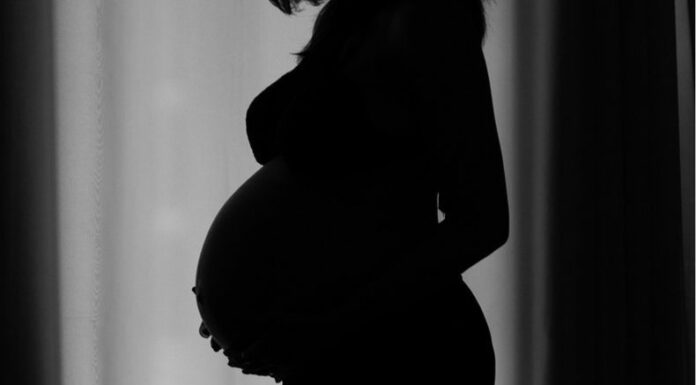 El cadáver de un joven que estaba embarazada fue encontrada muerte y sin vida en un lugar boscoso de Guatemala.