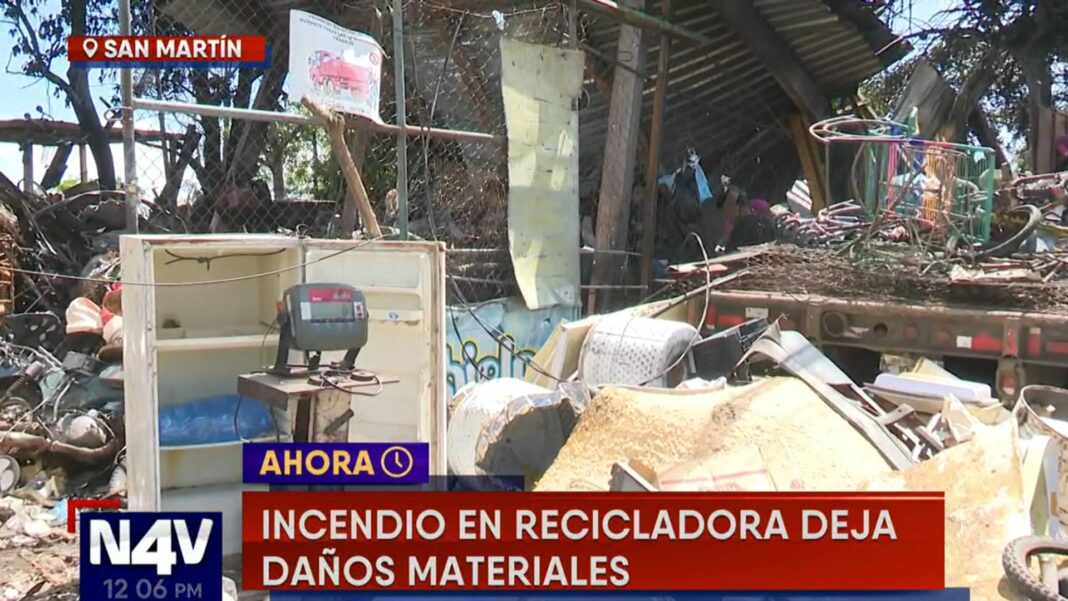 Las perdidas económicas ascienden a más de 30 mil dólares luego de que el incendio se propagara por toda la recicladora.