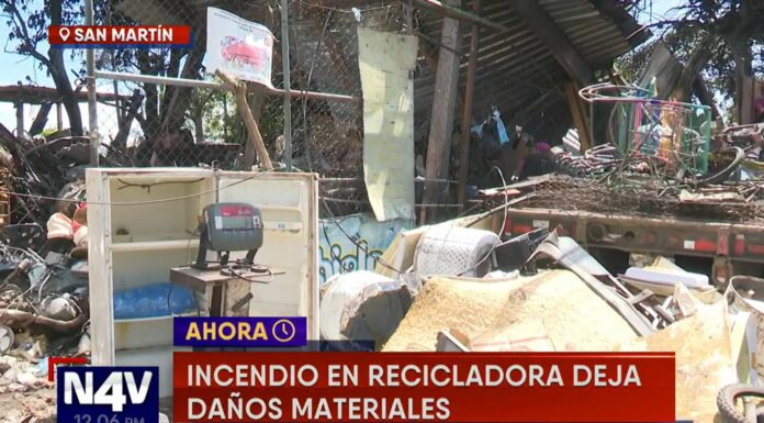 Las perdidas económicas ascienden a más de 30 mil dólares luego de que el incendio se propagara por toda la recicladora.