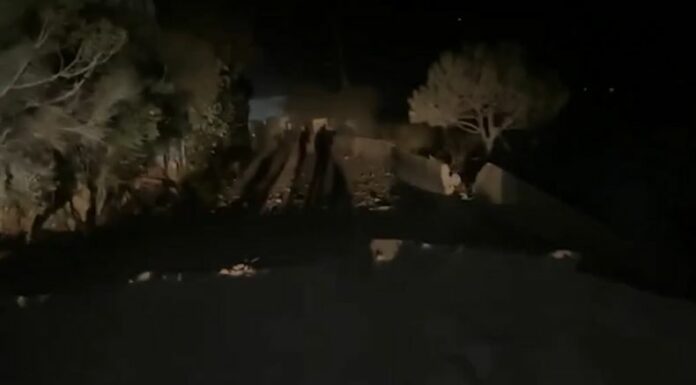 Aviones de Israel destruyeron un puente que une dos ciudades importantes en el Líbano, cerca de un puesto de control del ejército.