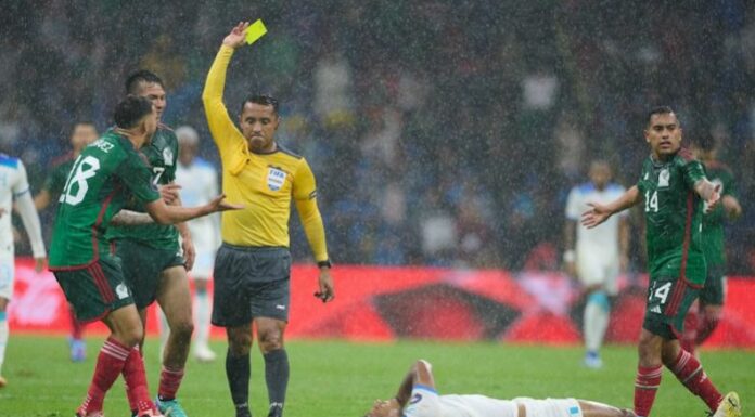 Aparte de tener un amplio recorrido en toda la región como referí, Iván Barton da detalles sobre la carrera universitaria que posee.