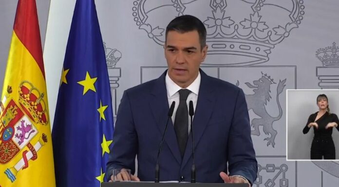 El gobierno de España anunció una ayuda para los afectados por DANA, asimismo sigue en la remoción de escombros y la búsqueda de personas.