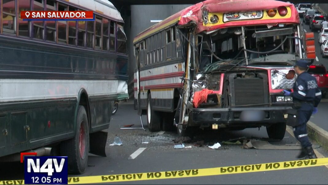 El responsable de causar grave accidente de tránsito no portaba su licencia de conducir y manejaba a excesiva velocidad.