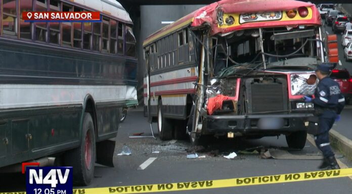 El responsable de causar grave accidente de tránsito no portaba su licencia de conducir y manejaba a excesiva velocidad.