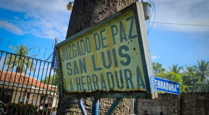 Por tráfico y tenencia de droga la FGR pidió requerimiento fiscal contra seis extranjeros capturados en alta mar.