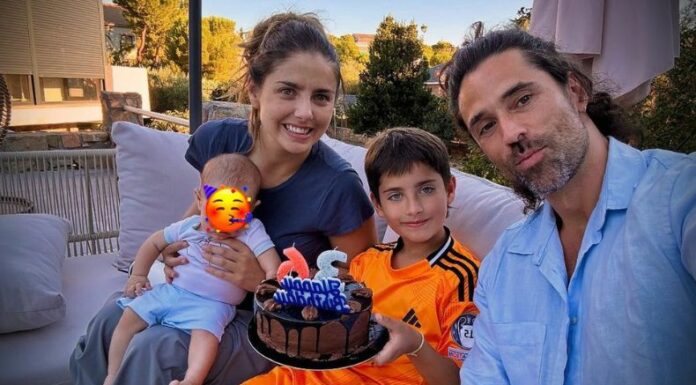 Los actores de telenovelas mexicanas, Michelle Renaud y Matías Novia, sorprenden a los fans tras mostrar el rostro de su hijo en común.