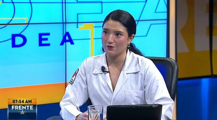 La donación de sangre altruista puede salvar muchas vidas aún sin conocer a las personas explica Fabiola Huezo de Sánchez de Cruz Roja.