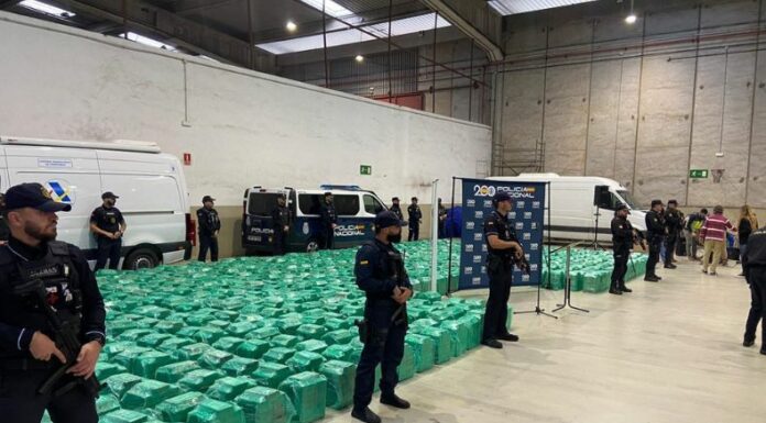 El operativo más grande de la historia, España incautó un cargamento de 13 toneladas de droga, misma que esperaba distribuirse en Europa.