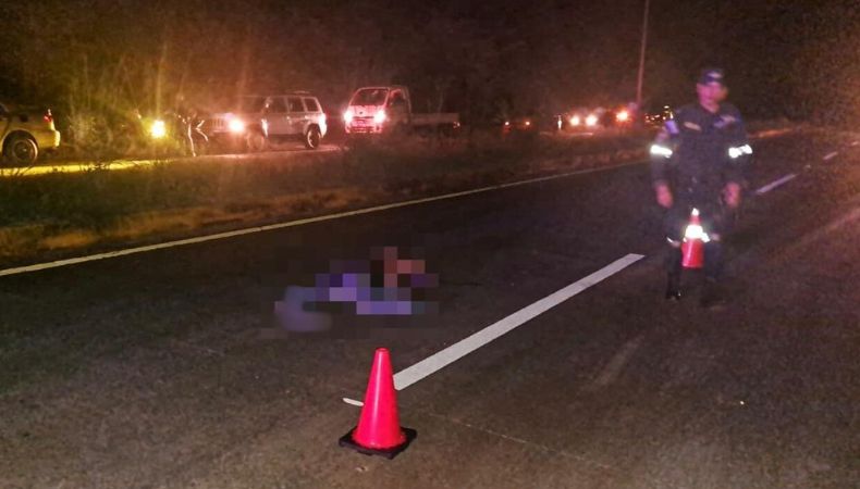 La Policía Nacional Civil (PNC) reportó que un hombre falleció tras ser atropellado en un accidente de tránsito en La Unión.