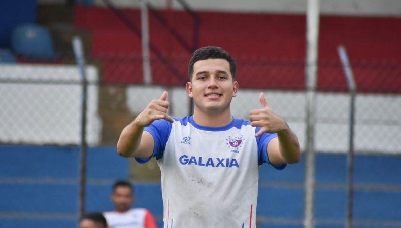 Entre las ausencias de Firpo se encuentran varios titulares en el esquema de Gabriel Álvarez.