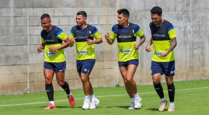 Un jugador convocado no podrá disputar los partidos de la Selecta en noviembre debido a unas dolencias físicas.