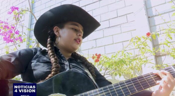 La talentosa joven cantante Nicole Duarte, deleita, con su preciosa voz a su público y es considerada como la 