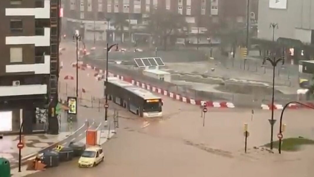 Autoridades en España emite más alertas de inundaciones tras las lluvias torrenciales en Málaga y otros puntos.