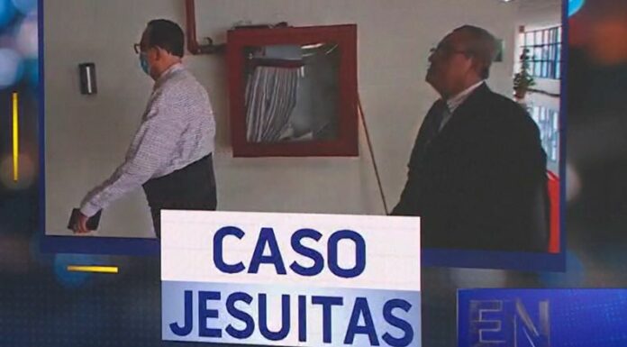 Tras haber iniciado este día, la audiencia preliminar sobre el caso de jesuitas, el juzgado decretó un receso y se retomará mañana.