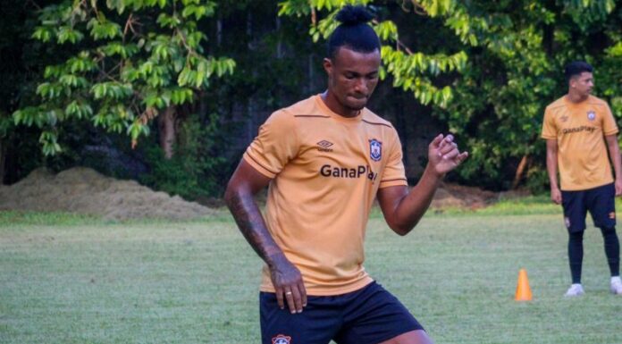 El delantero colombiano analiza el próximo juego ante Águila.