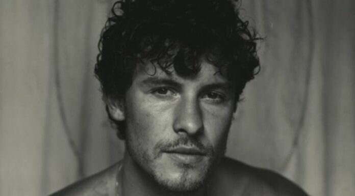 El cantante canadiense, Shawn Mendes, publica su más esperado y anhelado nuevo álbum homónimo denominado, 