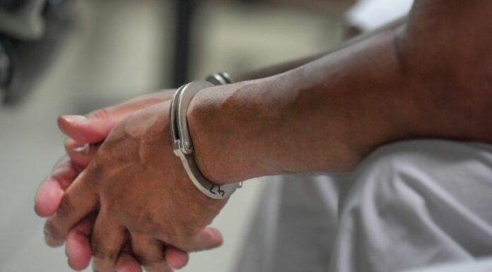 La Fiscalía General de la República (FGR) reportó que un hombre fue condenado a 20 años de prisión por asesinar a un sujeto en San Miguel.