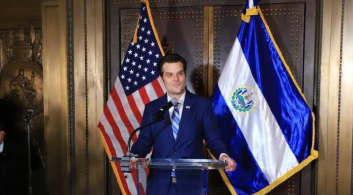 El congresista y fiscal general nominado a los Estados Unidos, Matt Gaetz reconoció los avances en materia de seguridad de El Salvador.