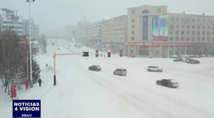 Las intensas nevadas en China han llevado a una histórica acumulación de nieve las provincias del norte. Aún se mantienen en alerta amarilla.