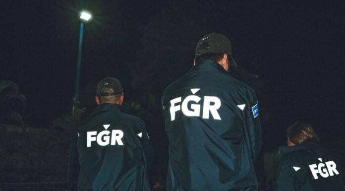 Más de 200 órdenes de captura contra sujetos acusados de abrir vehículos y sustraer cosas de valor en varios puntos del país.