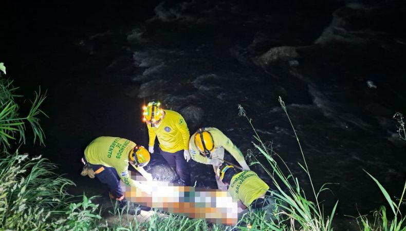 Comandos de Salvamento informó sobre la recuperación del cuerpo sin vida de un hombre en Apopa, San Salvador Oeste.