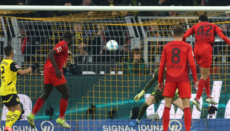 Borussia Dortmund no supo aguantar su ventaja y una anotación sobre el final del Bayern le terminó arrebatando dos puntos.