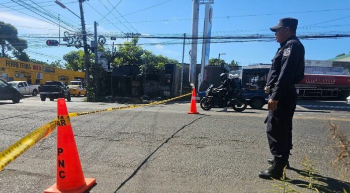 Por el desarrollo del Carnaval de San Miguel, esta noche, se han cerrado principales calles de esa ciudad, Así lo indica la PNC.