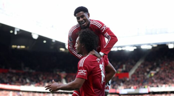 En uno de los encuentros de la Premier League de Inglaterra, el conjunto del Manchester United se quedó con un enorme triunfo ante el Everton.