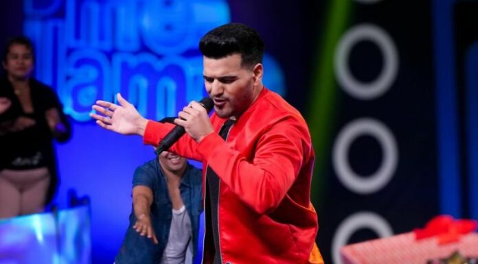 El imitador de Luis Fonsi se lució en el Escenario de los Sueños de Yo me llamo El Salvador con su interpretación.