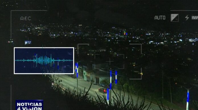 En varias publicaciones de X los habitantes describieron estos retumbos como fuertes estruendos y detonaciones.