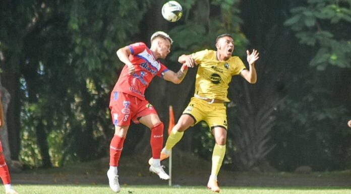 11 Deportivo y Luis Ángel Firpo se enfrentan en un interesante partido de la liguilla.