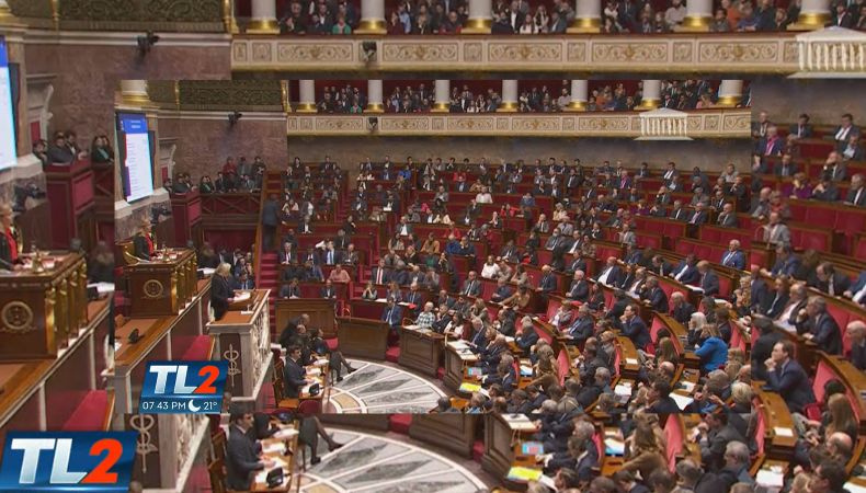 Los diputados de la Asamblea Nacional de Francia, destituyeron al primer ministro de Francia, Michel Barnier.