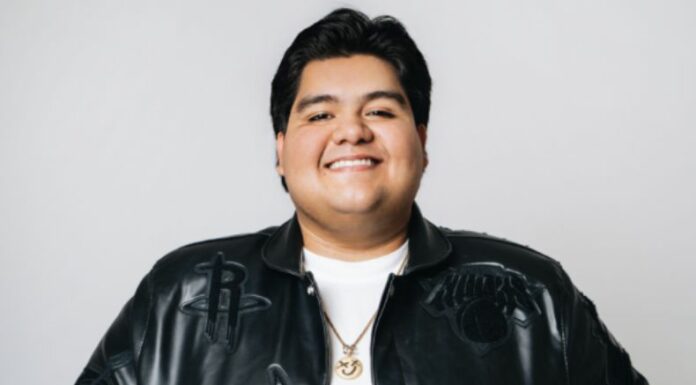 Octavio Cuadras, quien es reconocido por ser el precursor de los corridos felices o corridos happy, lanza nuevo material musical.