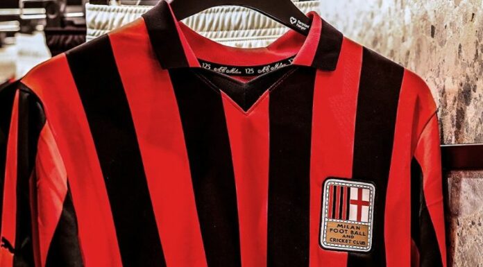 Una de las instituciones deportivas con bastante historia en las diversas competiciones es el Milan, y ha presentado su camisa conmemorativa por su aniversario.