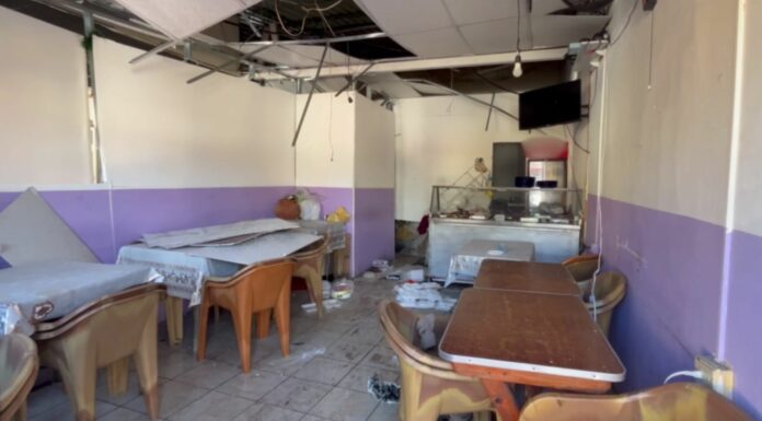 Un cilindro de gas explotó al interior de un comedor ubicado en la calle Ciriaco López del distrito de Santa Tecla, La Libertad.