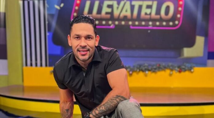 Alex Carranza, quien se caracteriza por agregar el toque humorístico a 