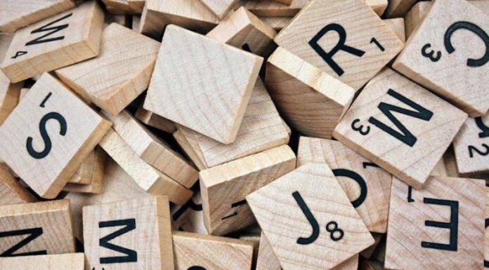 La última actualización de la Real Academia Española, RAE, incorpora varias palabras de uso cotidiano en la actualidad como espóiler.