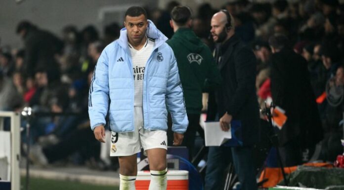 El francés salió a los 36 minutos del partido frente Atalanta por unas dolencias musculares.