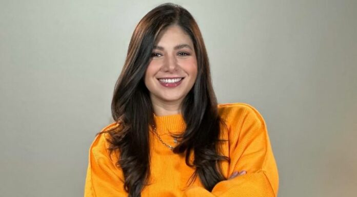 Alejandra Ochoa compartió por medio de sus redes sociales que se encuentra recuperándose tras el nacimiento de su hijo.