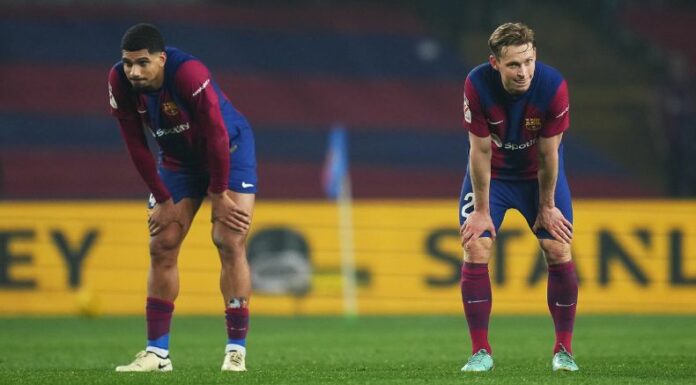 La junta directiva del Barcelona analiza las ventas del neerlandés y el uruguayo en caso no renueven antes del 30 de junio.