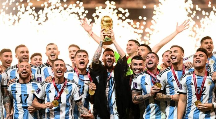 Uno de los encuentros más interesantes de la historia de los Mundiales se dio entre Argentina y Francia; en donde la albiceleste de Messi ganó la Copa.