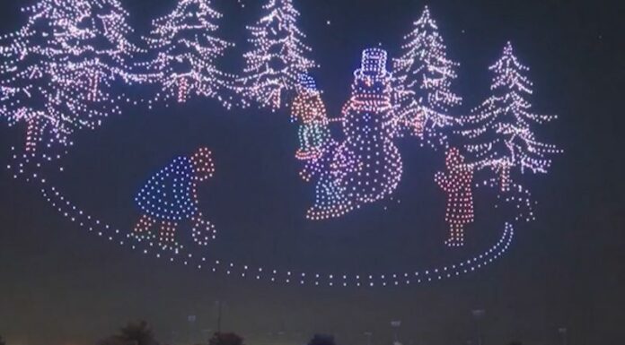 Casi 5,000 drones iluminaron el cielo de Texas, Estados Unidos, con un show navideño que rompió récord mundial.