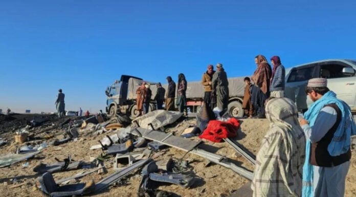65 personas se encuentran heridas tras dos accidentes de autobuses en una carretera del centro de Afganistán.