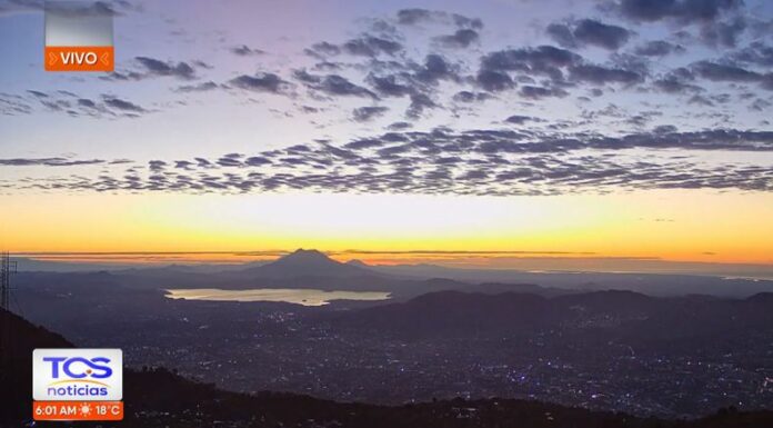 Este 24 de diciembre inició con un amanecer espectacular, aquí las imágenes que nos regaló el astro rey a primeras horas de la mañana.