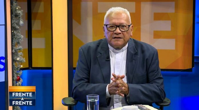 El padre Martín Ávalos hizo una bonita reflexión sobre la Noche Buena y la Navidad, así como toda la travesía que vivió José y María.