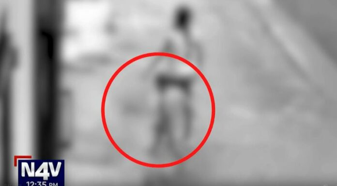 En Indonesia un niño perdió la vida cuando este fue succionado por una alcantarilla. Él estaba jugando con otros dos pequeños.