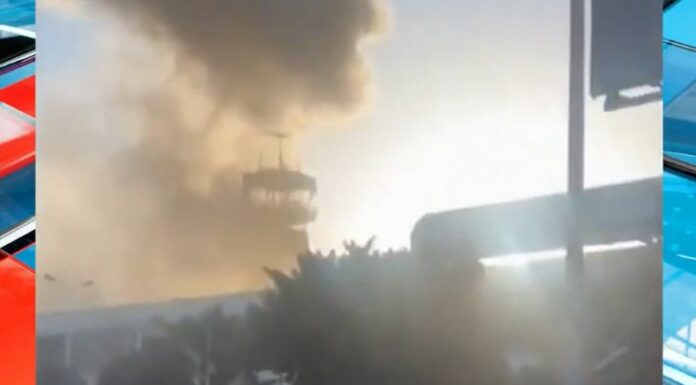 El ejército de Israel lanzó ataques aéreos contra el aeropuerto internacional de Saná, capital de Yemen, y contra objetivos civiles.