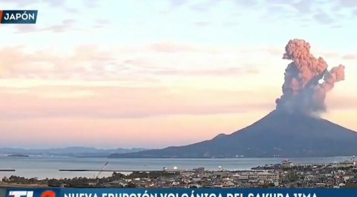 Las autoridades de Japón emitieron alerta de nivel tres por la erupción del volcán Sakurajima, uno de los más activos en ese país.