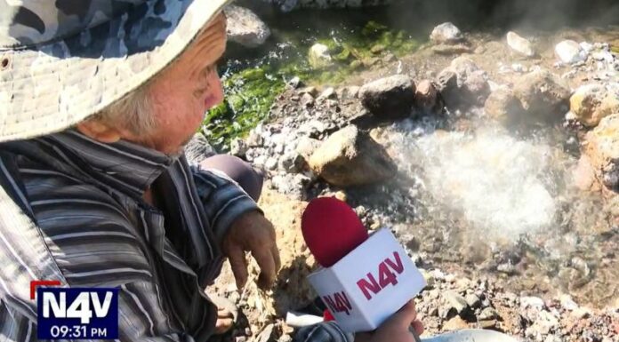 Don Bartolo Hernández vive en las faldas del volcán Chaparrastique y eso lo ha llevado a vivir y cocinar entre los ausoles.